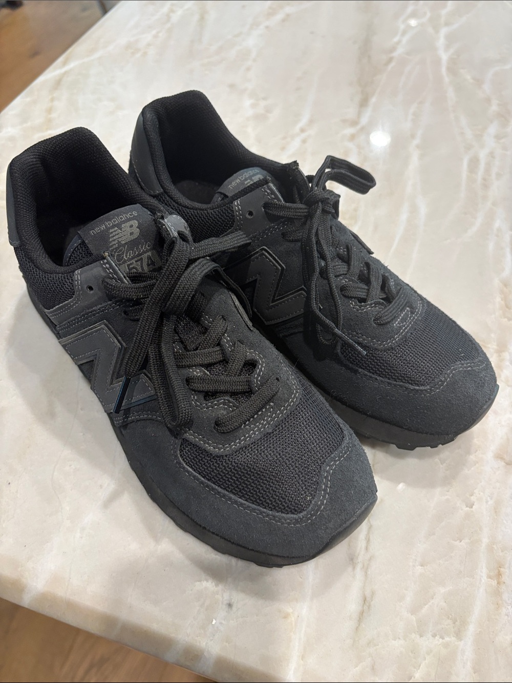 New Balance Men's 574 Classic Sneakers - Black